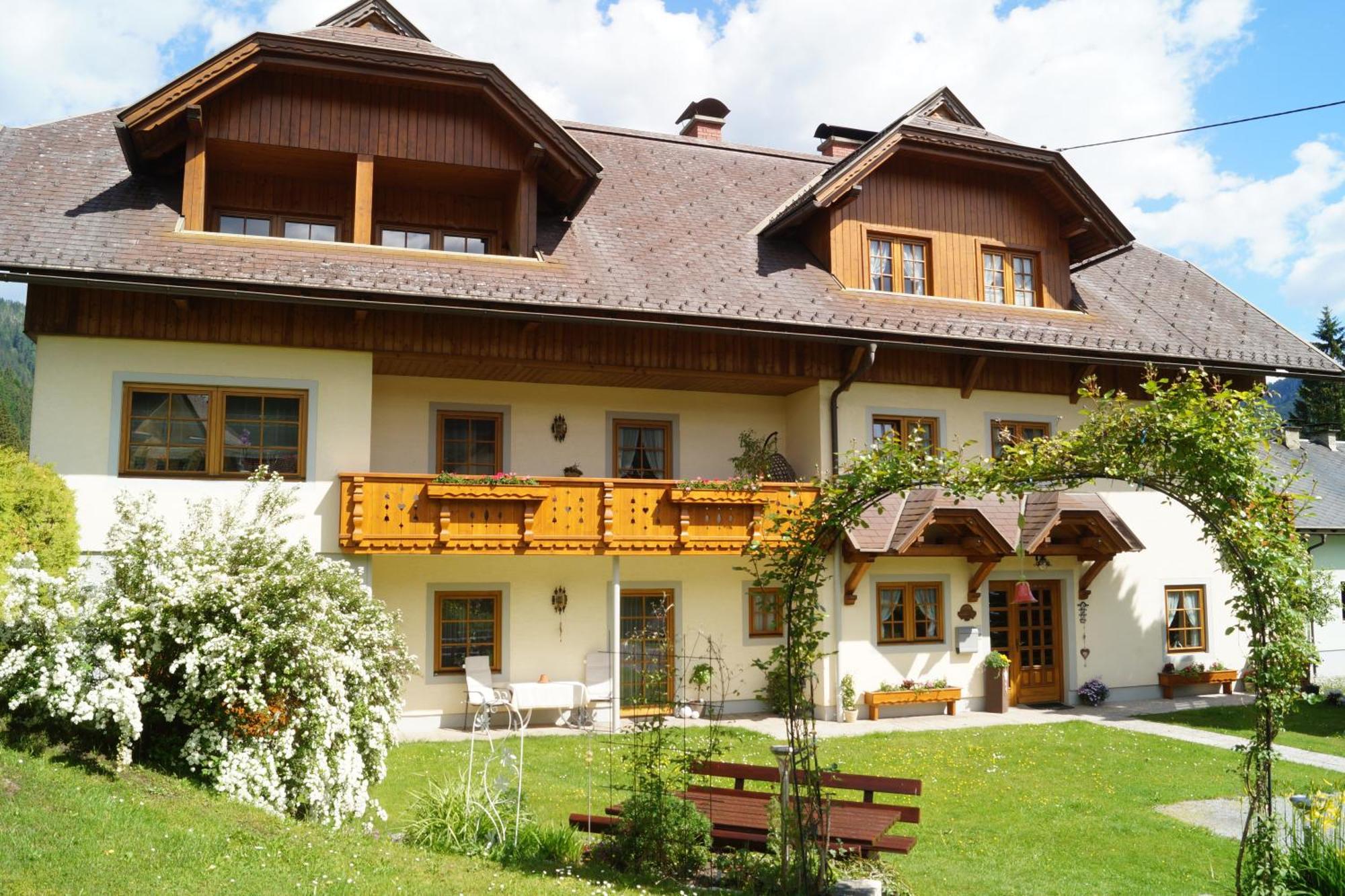 Apartment Gaestehaus Wastian ヴァイスブリアッハ エクステリア 写真